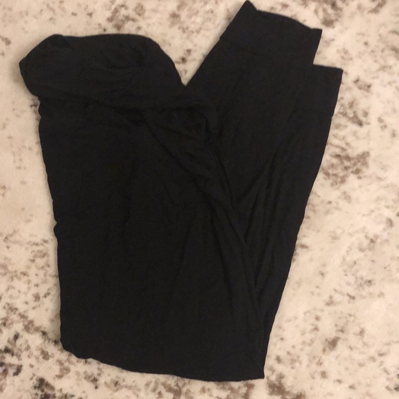 Old Navy Maternity Lounge Set - Picture 3 of 4